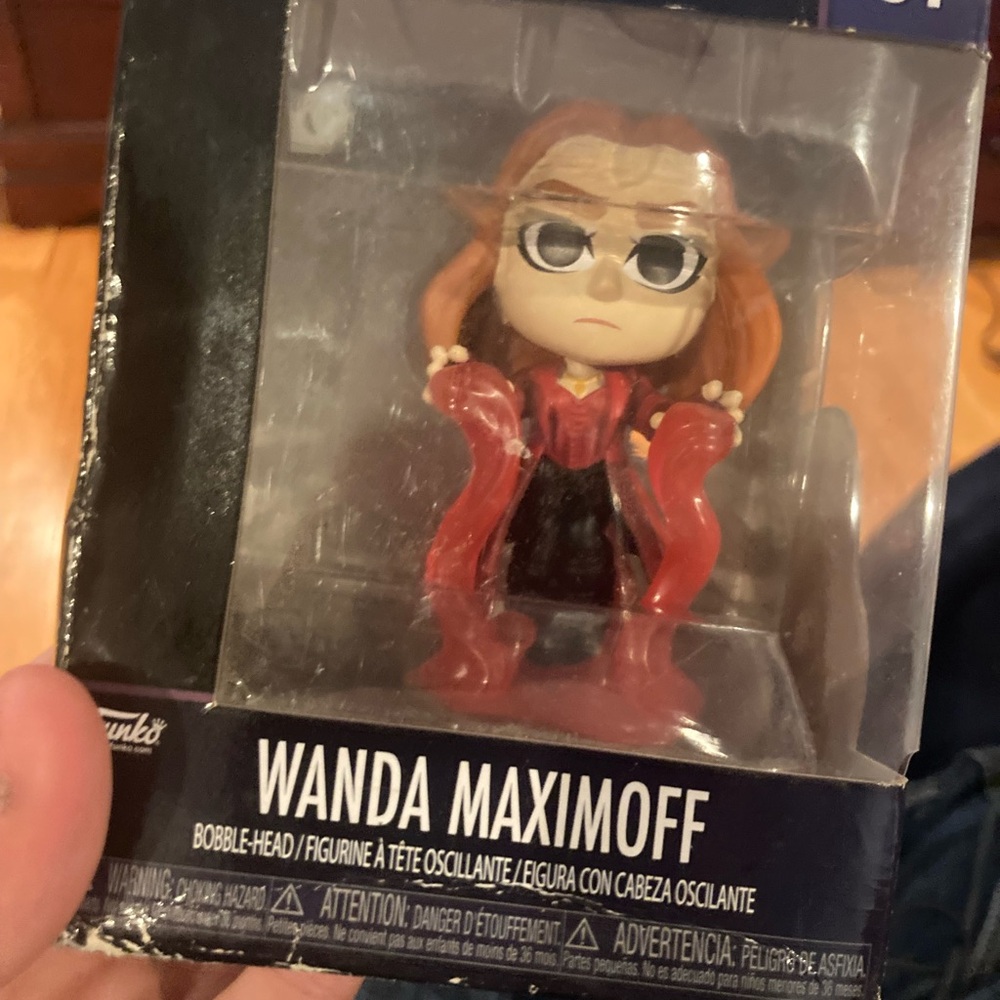 wanda maximoff funko minis infinity saga box slightly dinked up